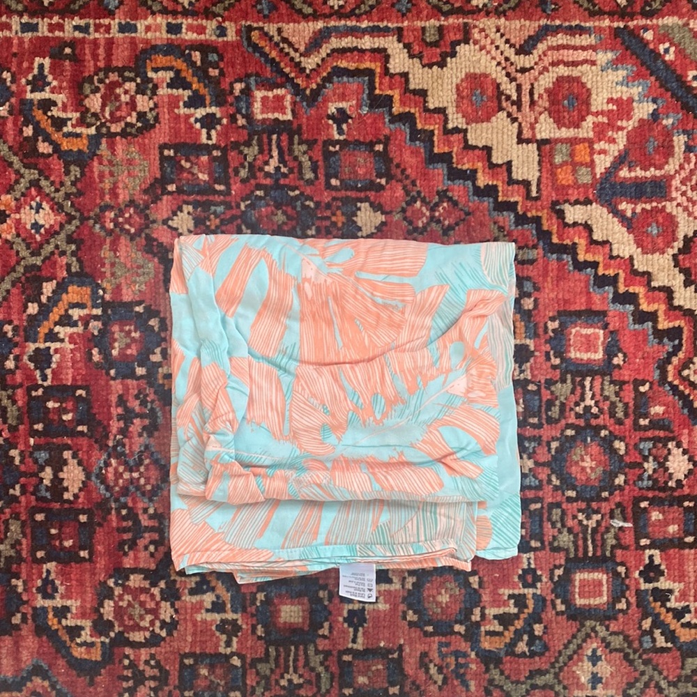 L space sarong